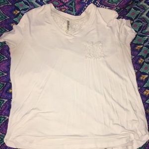 SHORT SLEEVE WHITE SHIRT